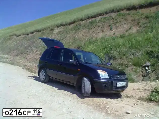 Фото автомобиля FORD FUSION, 2007 — госномер О216СР116. Цвет: ЧЕРНЫЙ