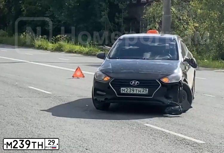 Фото автомобиля HYUNDAI SOLARIS, 2019 — госномер М239ТН29. Цвет: ЧЕРНЫЙ