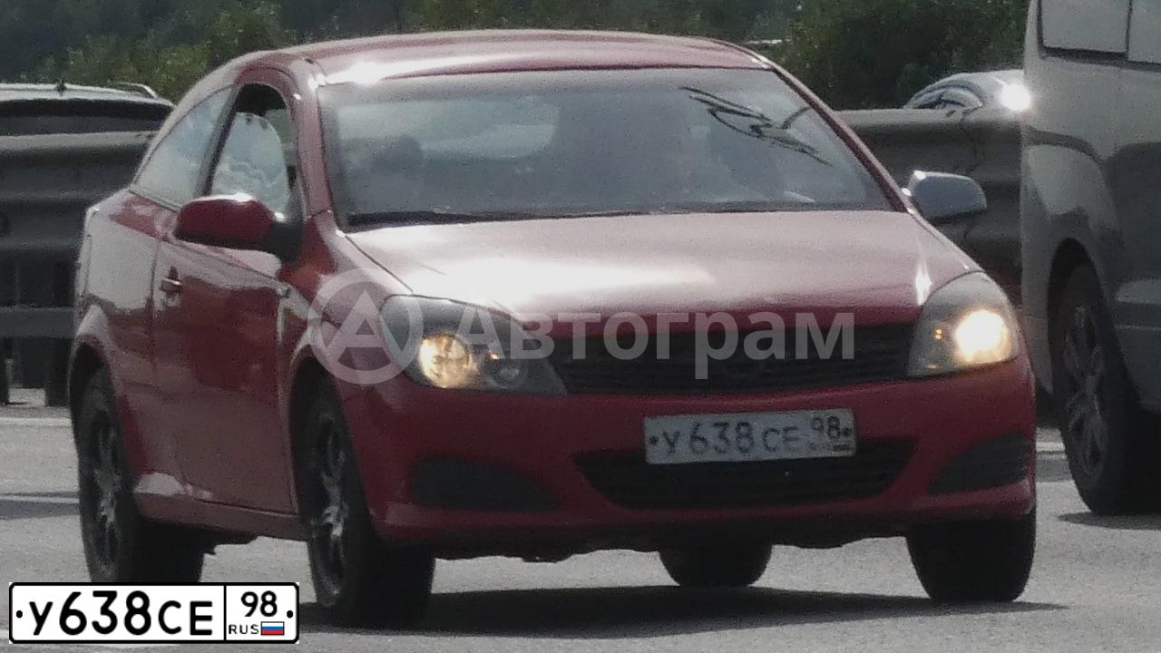 Фото автомобиля OPEL ASTRA, 2006 — госномер У638СЕ98. Цвет: КРАСНЫЙ