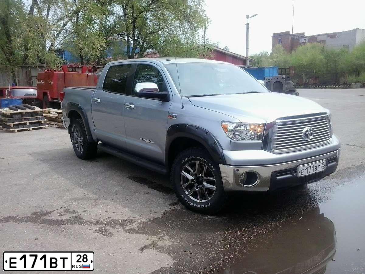 Фото автомобиля TOYOTA TUNDRA, 2012 — госномер А193КВ186. Цвет: Серый
