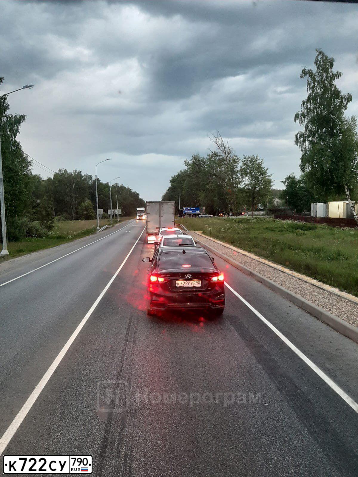 Фото автомобиля HYUNDAI SOLARIS, 2017 — госномер К722СУ790. Цвет: ЧЕРНЫЙ