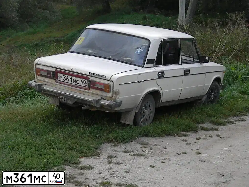 Фото автомобиля LADA 2106, 1993 — госномер М361МС40. Цвет: БЕЛЫЙ