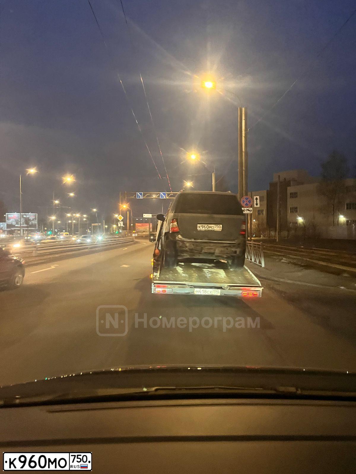 Фото автомобиля MERCEDES M-KLASSE, 1999 — госномер К960МО750. Цвет: Серый