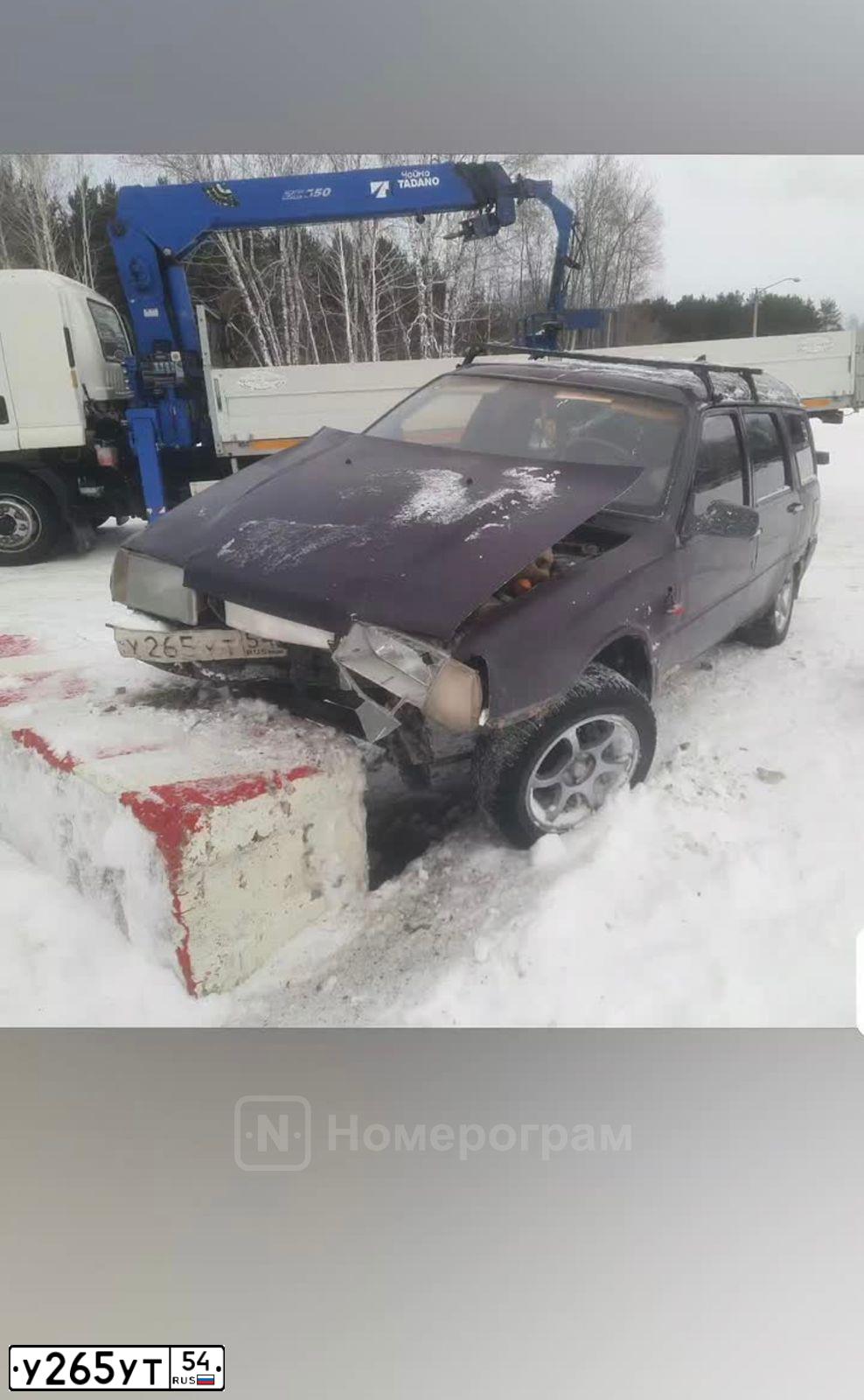Фото автомобиля IZH 2126, 2004 — госномер У265УТ54. Цвет: КОРИЧНЕВЫЙ БАКЛАЖАН