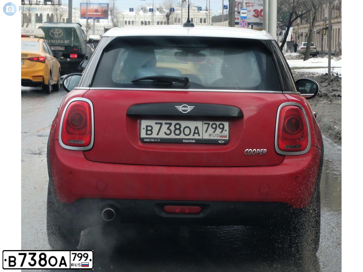 Фото автомобиля MINI МИНИ COOPER, 2019 — госномер В738ОА799. Цвет: ЯРКО-КРАСНЫЙ