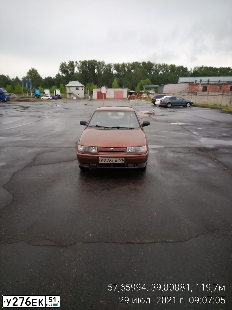 Фото автомобиля LADA 2110, 1999 — госномер Т334ХР76. Цвет: Коричневый