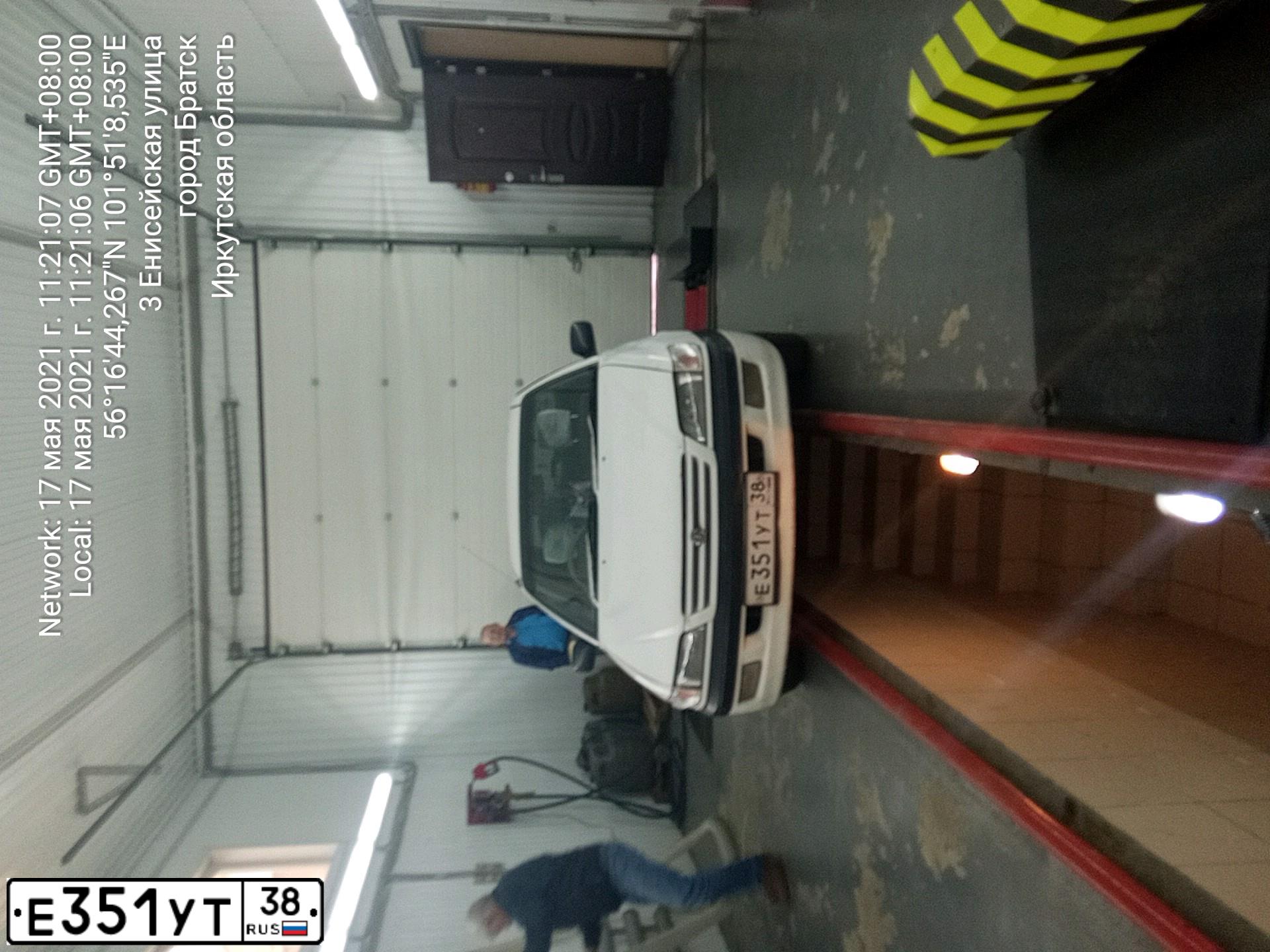 Фото автомобиля TOYOTA CORONA, 1996 — госномер Е351УТ38