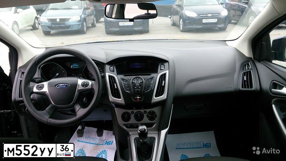 Фото автомобиля FORD FOCUS, 2013 — госномер О644УХ161. Цвет: Темно-синий