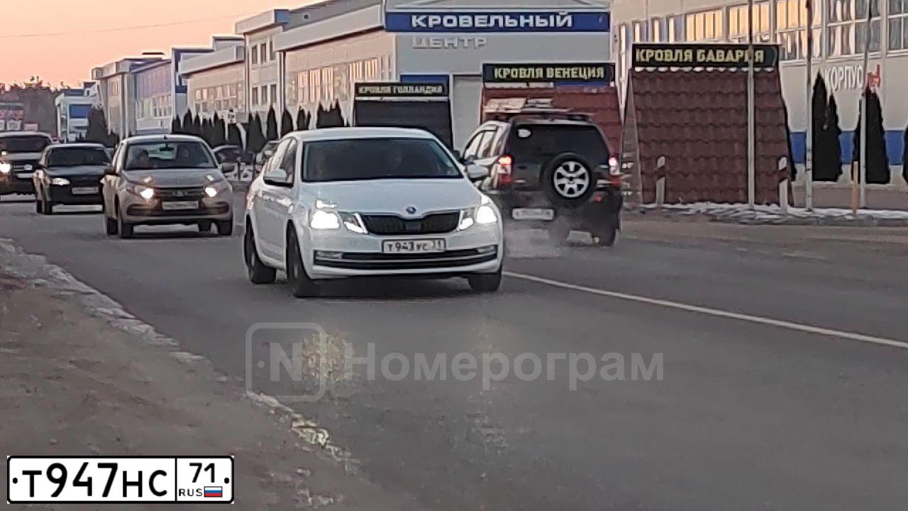 Фото автомобиля LADA 2109 SAMARA, 2000 — госномер Т947НС71. Цвет: ЯРКО-БЕЛЫЙ
