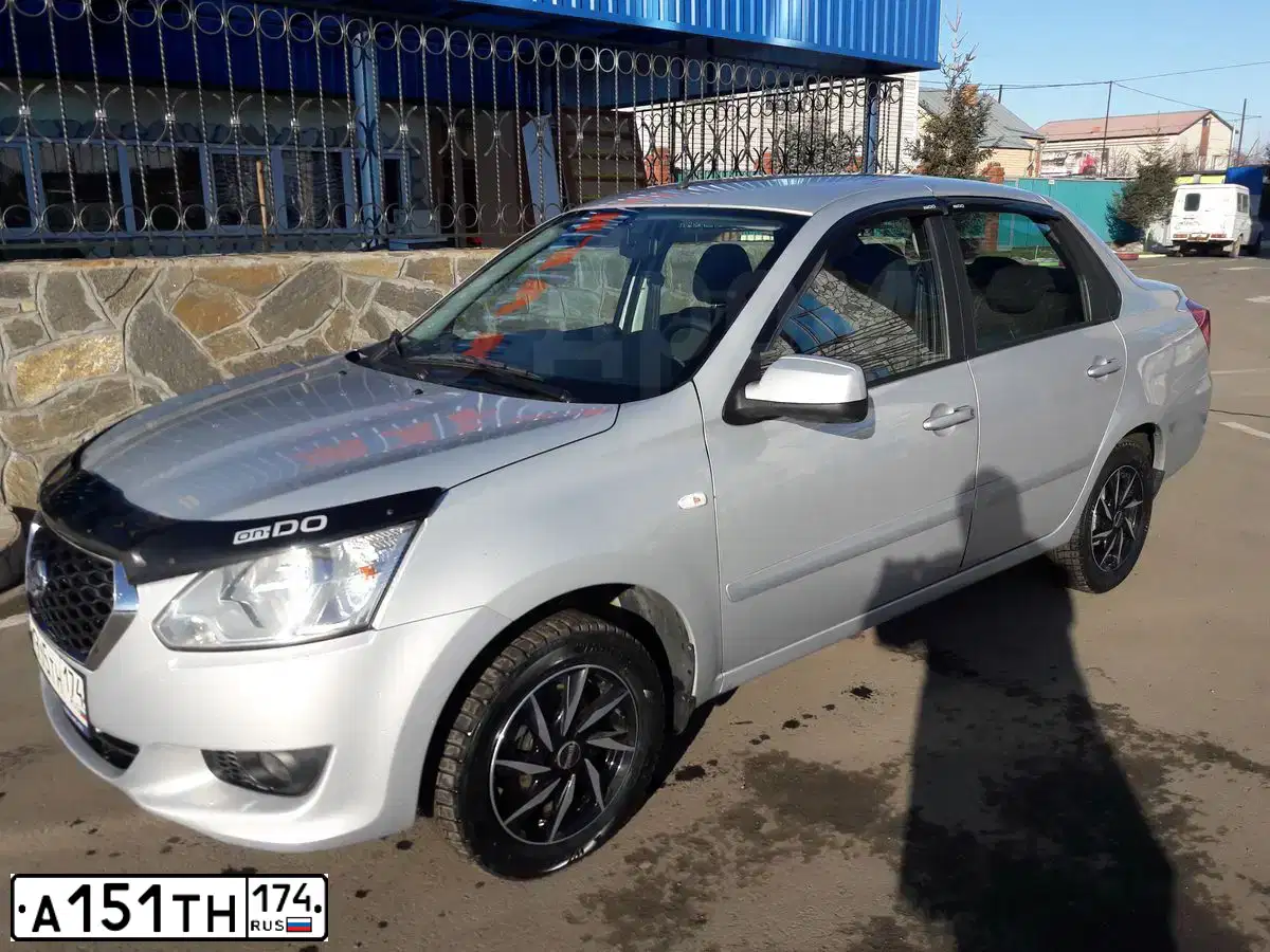 Фото автомобиля NISSAN TERRANO, 2014 — госномер О254ЕУ977. Цвет: Белый