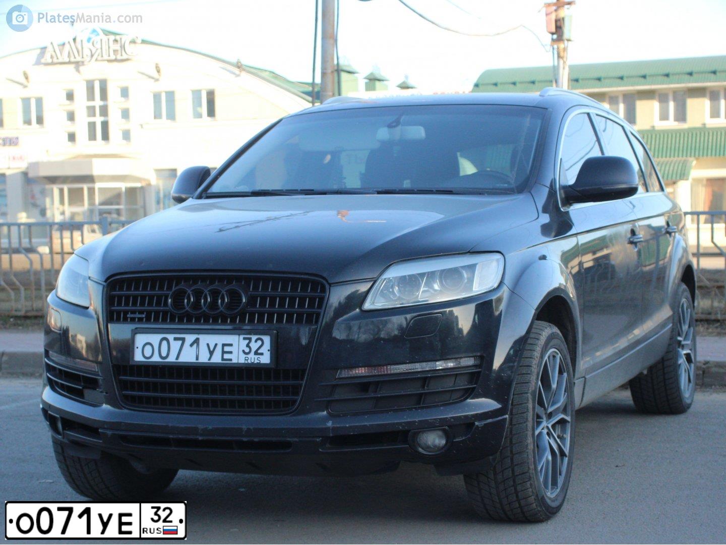 Фото автомобиля AUDI Q7, 2007 — госномер О071УЕ32. Цвет: ЧЕРНЫЙ
