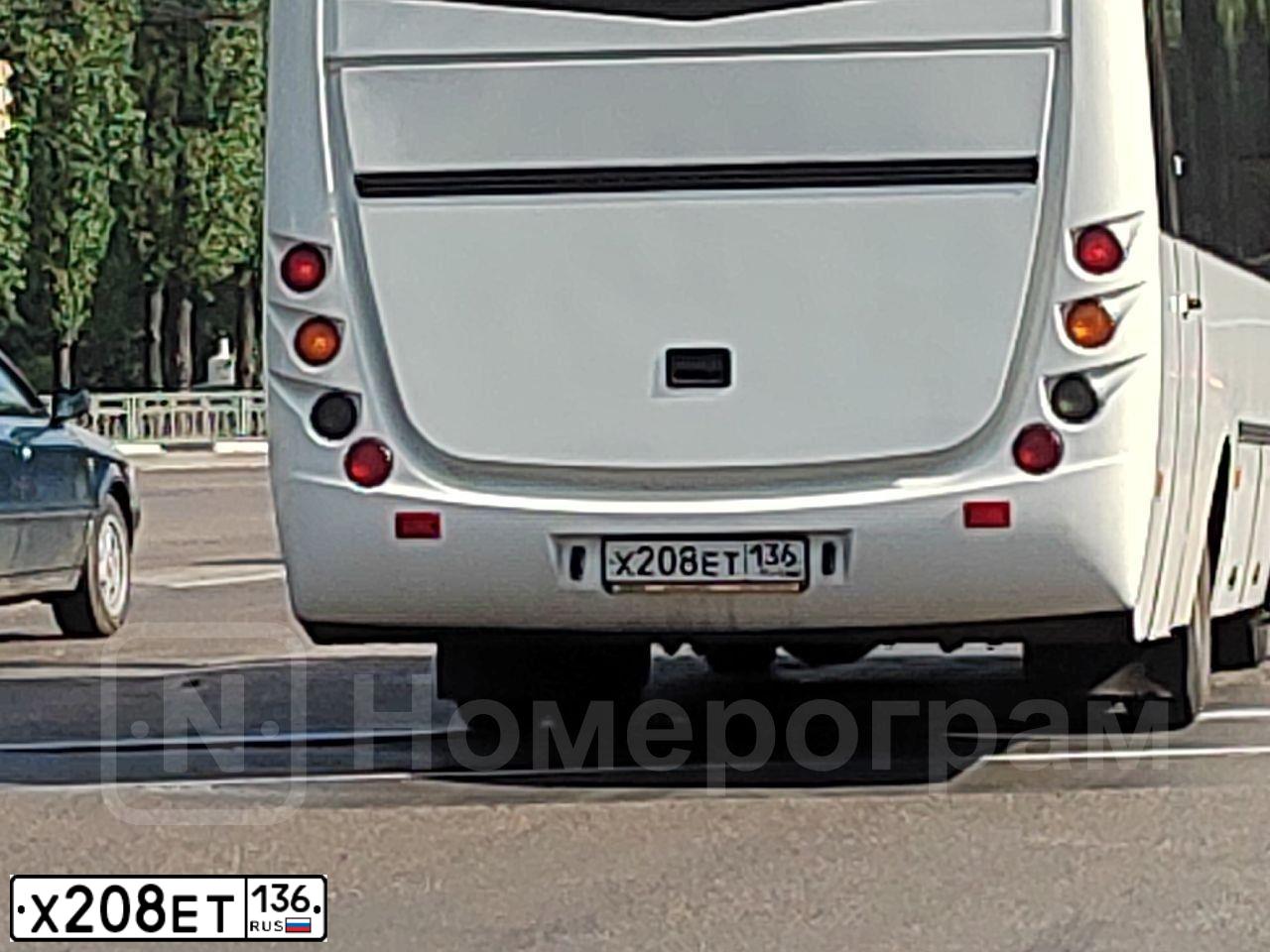 Фото автомобиля IVECO DAILY, 2014 — госномер Р444ТО78. Цвет: Белый