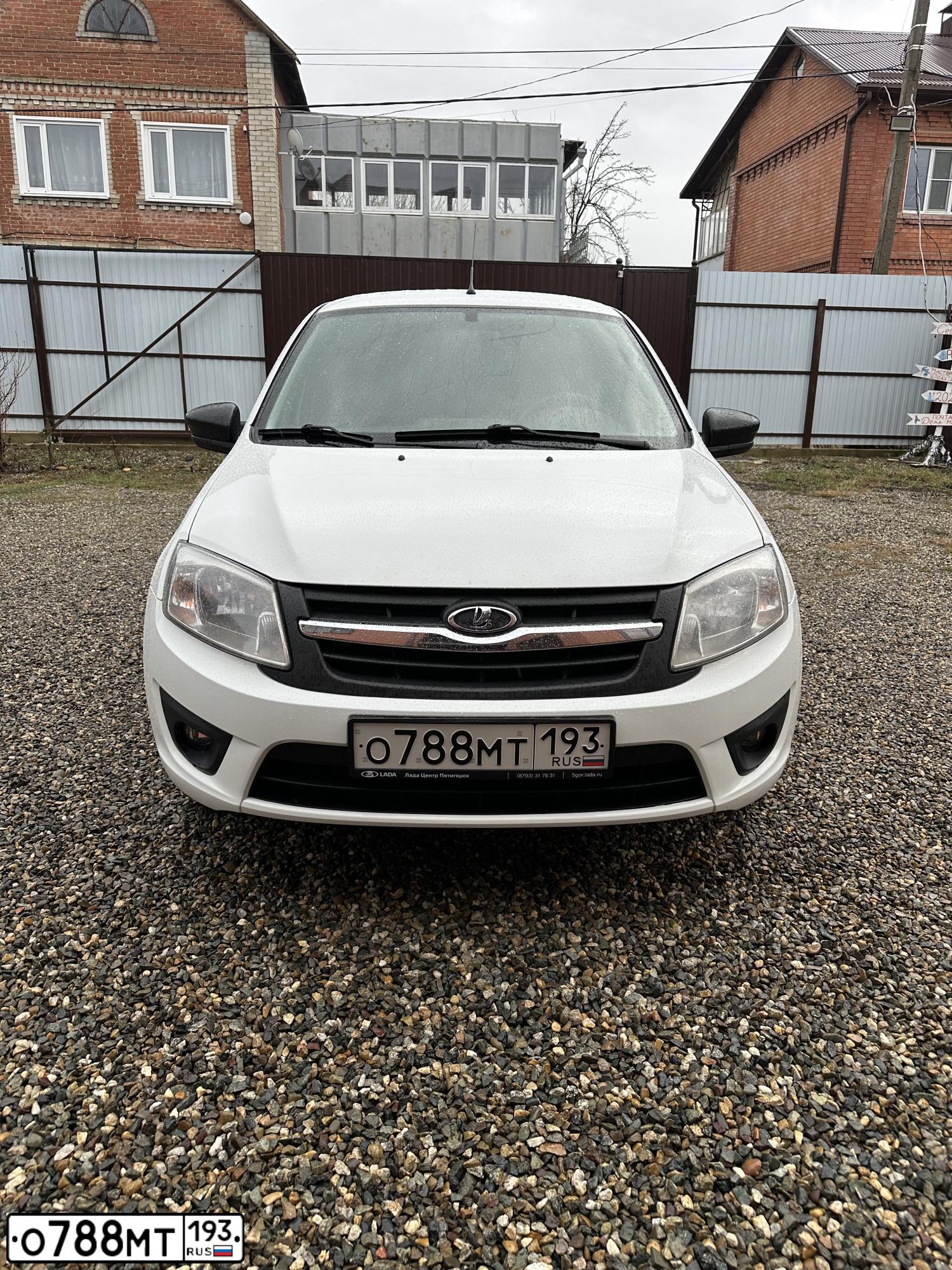 Фото автомобиля LADA 2190 GRANTA, 2018 — госномер О788МТ193. Цвет: Белый