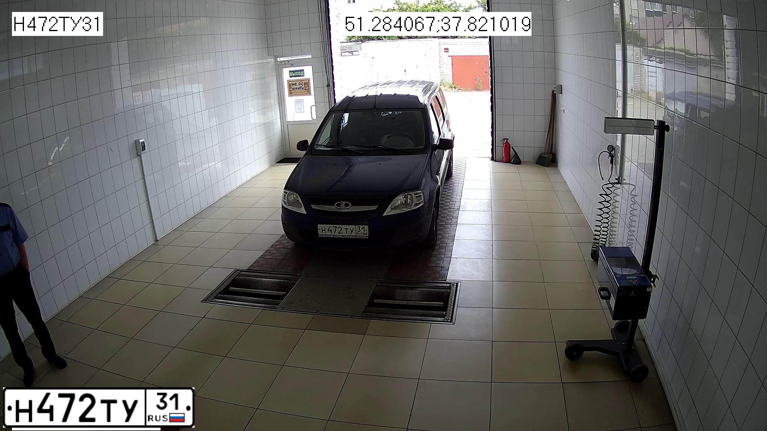 Фото автомобиля LADA LARGUS, 2014 — госномер М387УО790. Цвет: СИНИЙ