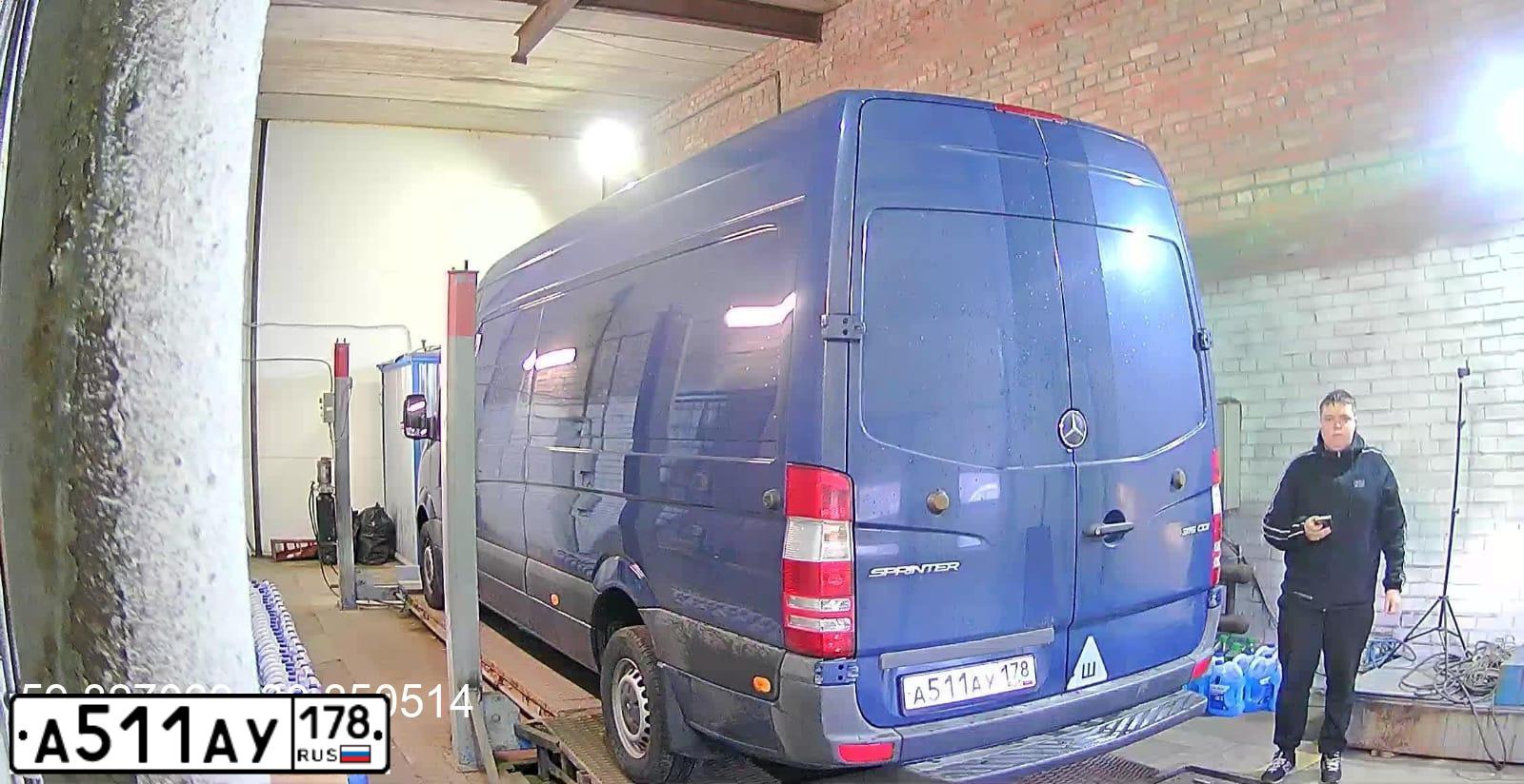Фото автомобиля HYUNDAI ACCENT, 2004 — госномер А541АУ178. Цвет: Серебристый