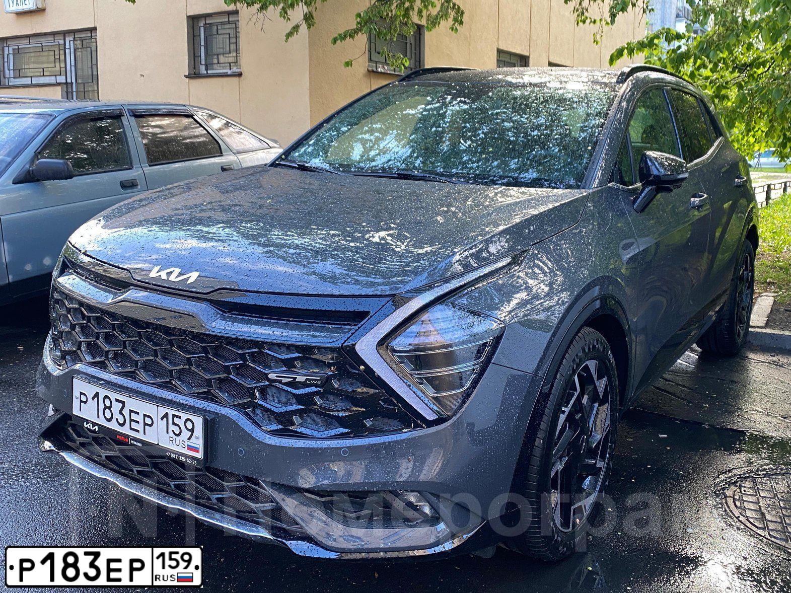 Фото автомобиля KIA SPORTAGE, 2022 — госномер Р790НО159. Цвет: ЧЕРНЫЙ