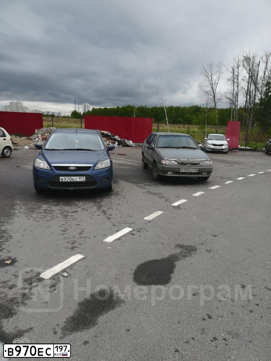 Фото автомобиля FORD FOCUS, 2008 — госномер В970ЕС197. Цвет: СИНИЙ
