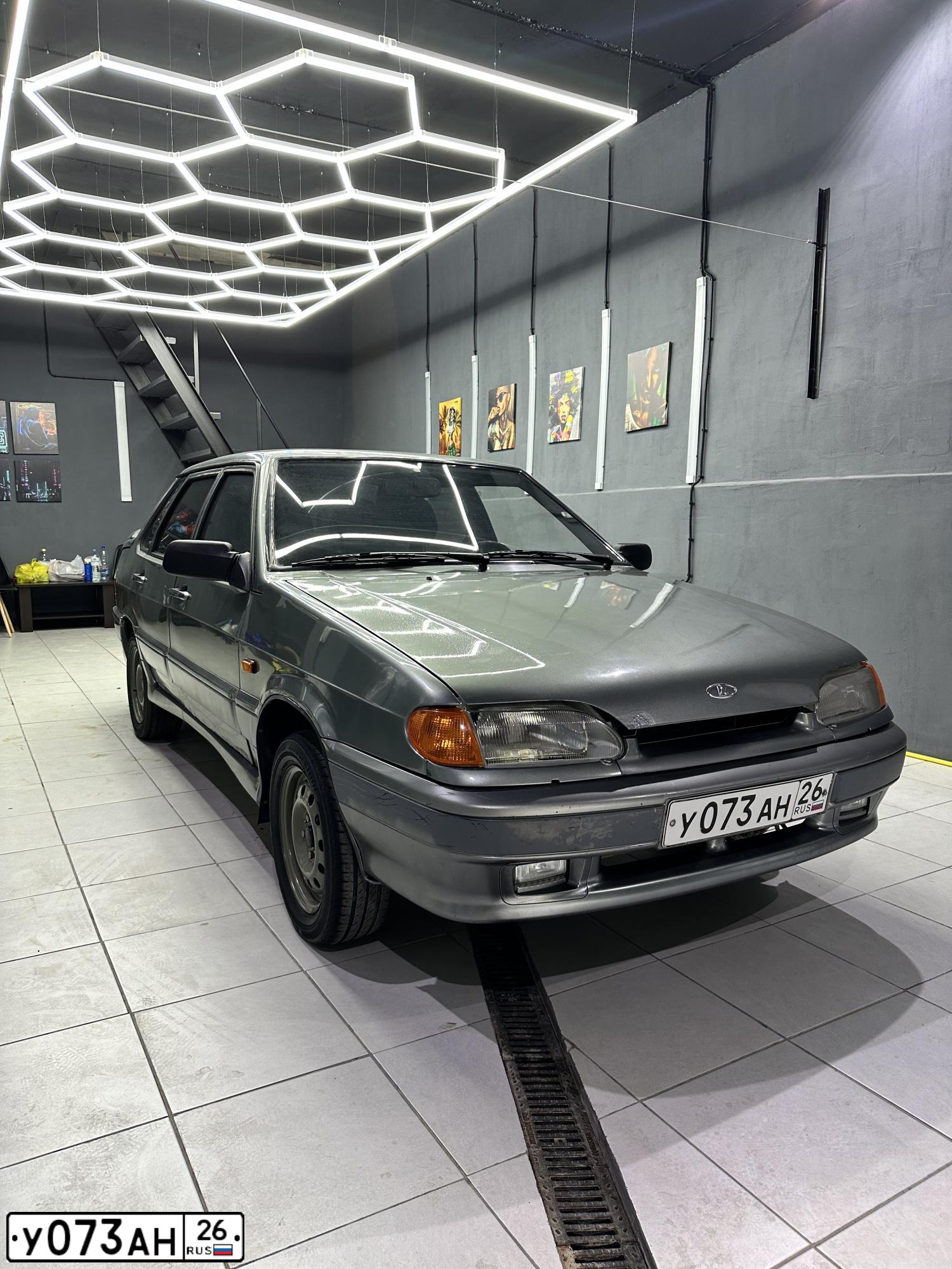 Фото автомобиля LADA 2115 SAMARA, 2005 — госномер У073АН26. Цвет: СРЕДНИЙ СЕРО-ЗЕЛЕНЫЙ МЕТАЛЛ.