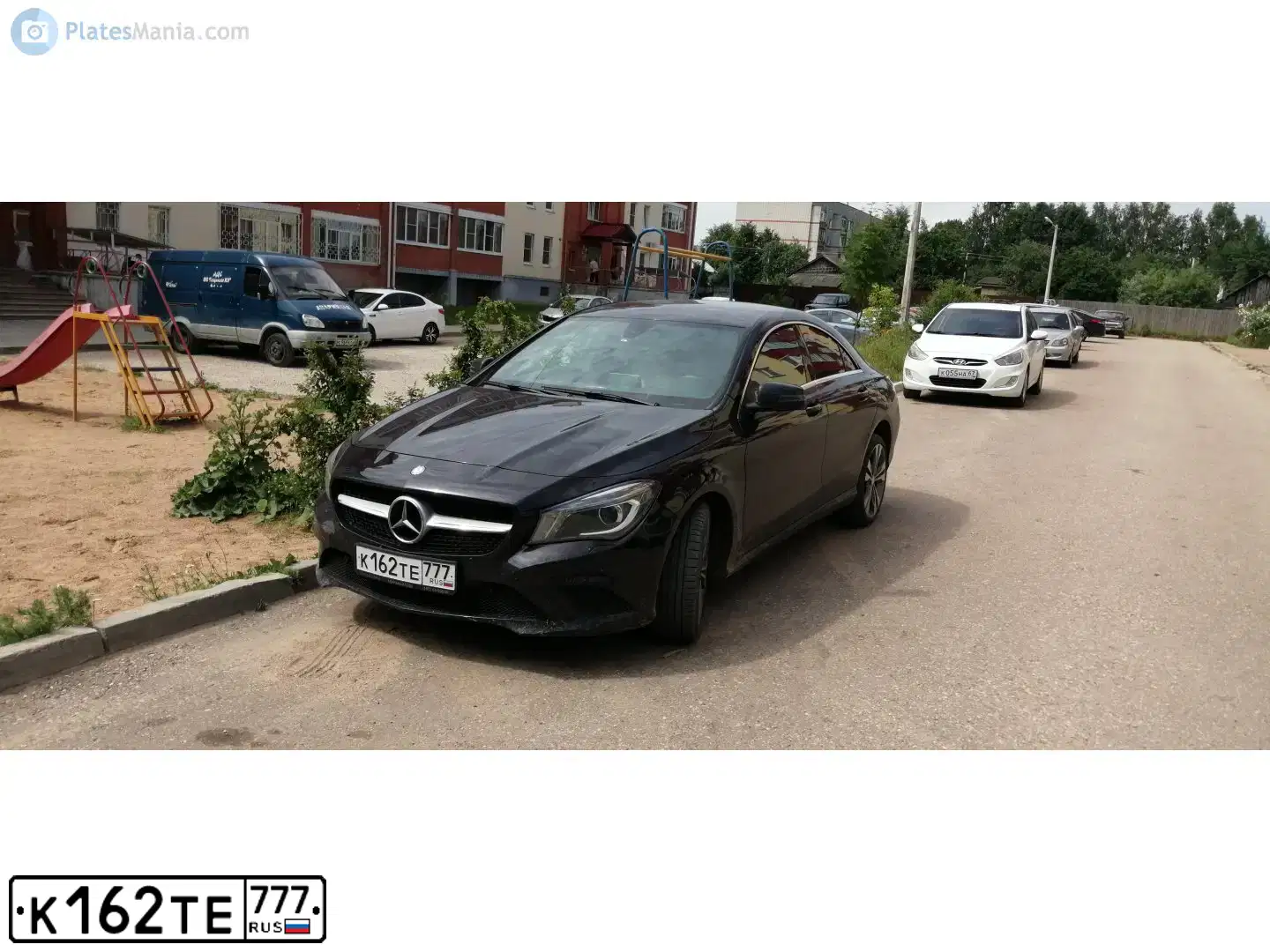 Фото автомобиля MERCEDES CLA-KLASSE, 2016 — госномер К162ТЕ777. Цвет: ФИОЛЕТОВЫЙ