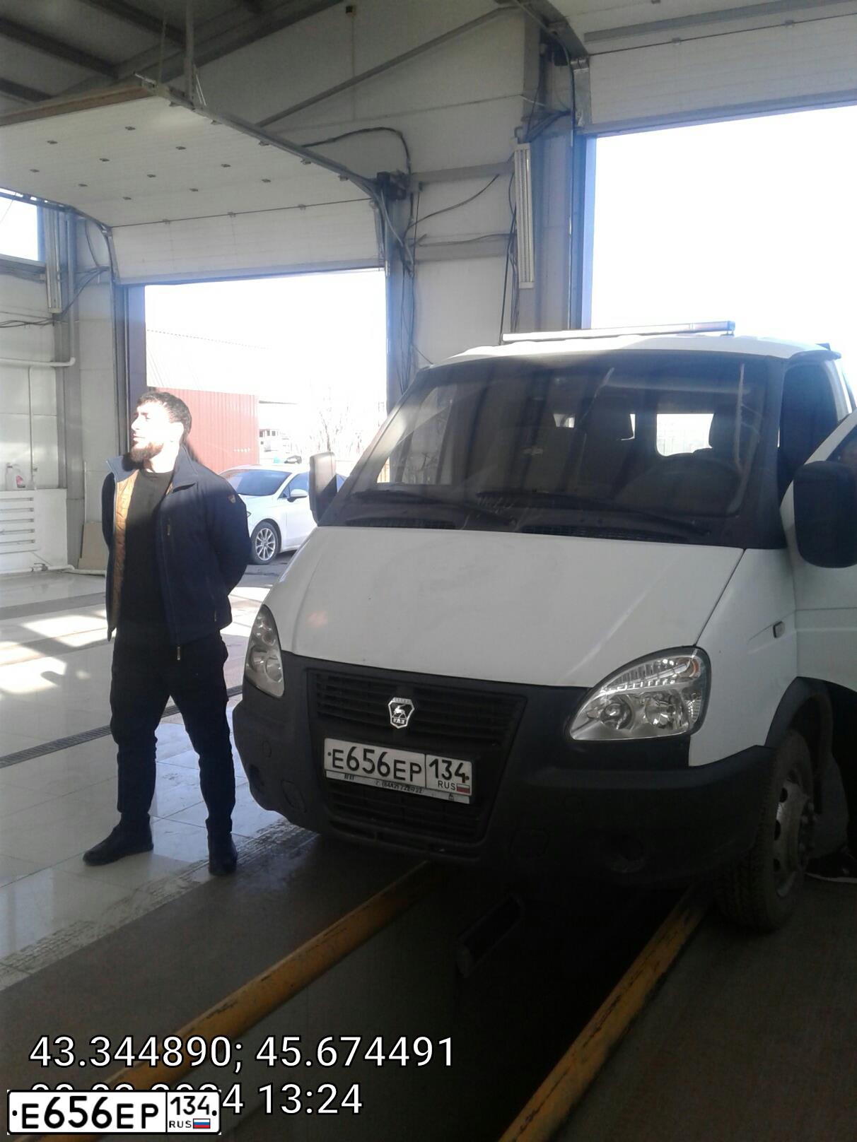 Фото автомобиля GAZ 2834, 2018 — госномер О474РН71