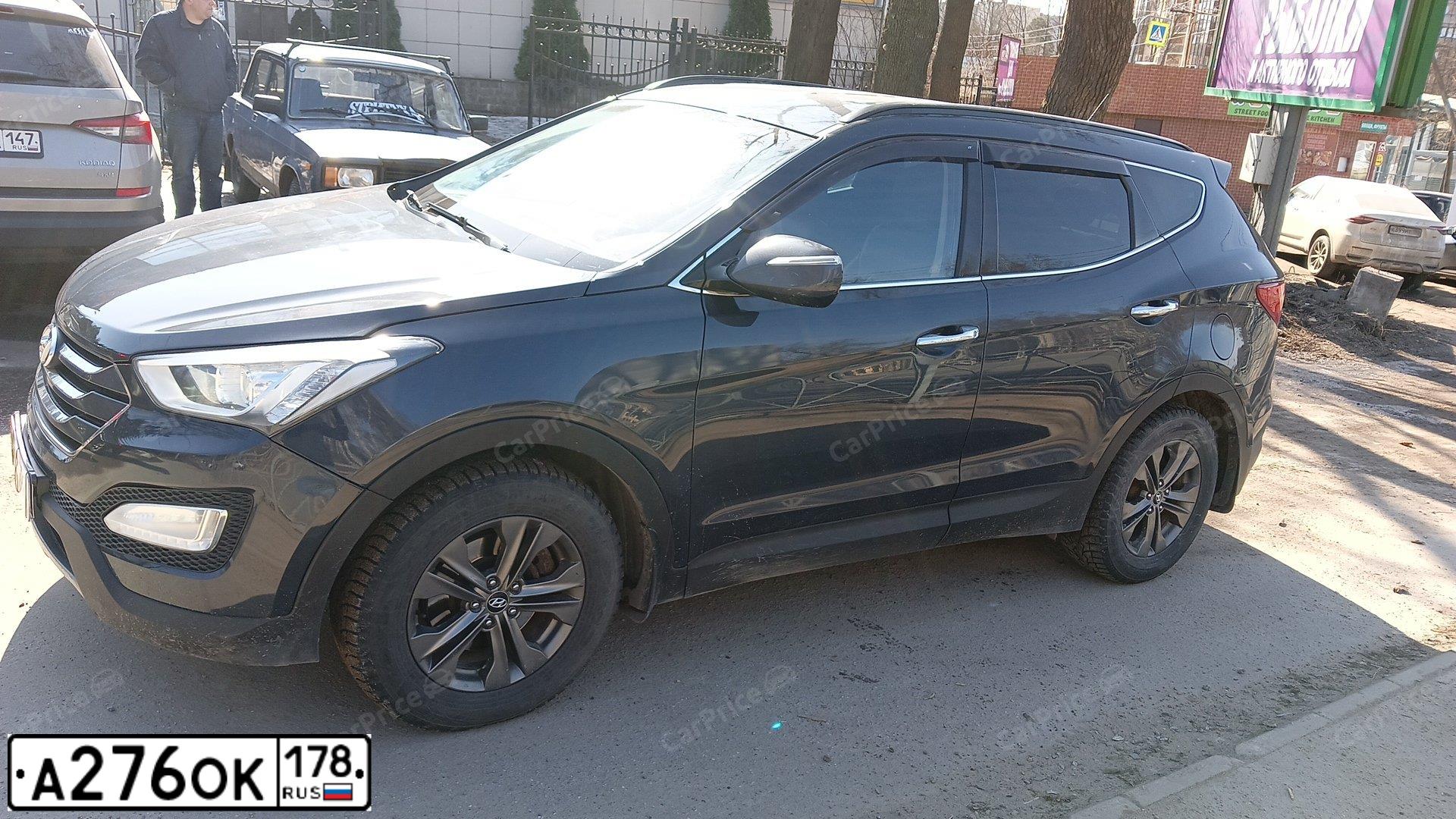 Фото автомобиля HYUNDAI IX35, 2010 — госномер А276ОК178. Цвет: ТЕМНО - ЗЕЛЕНЫЙ