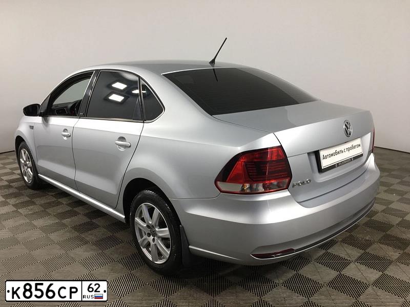 Фото автомобиля VOLKSWAGEN POLO, 2016 — госномер К856СР62. Цвет: Серебристый