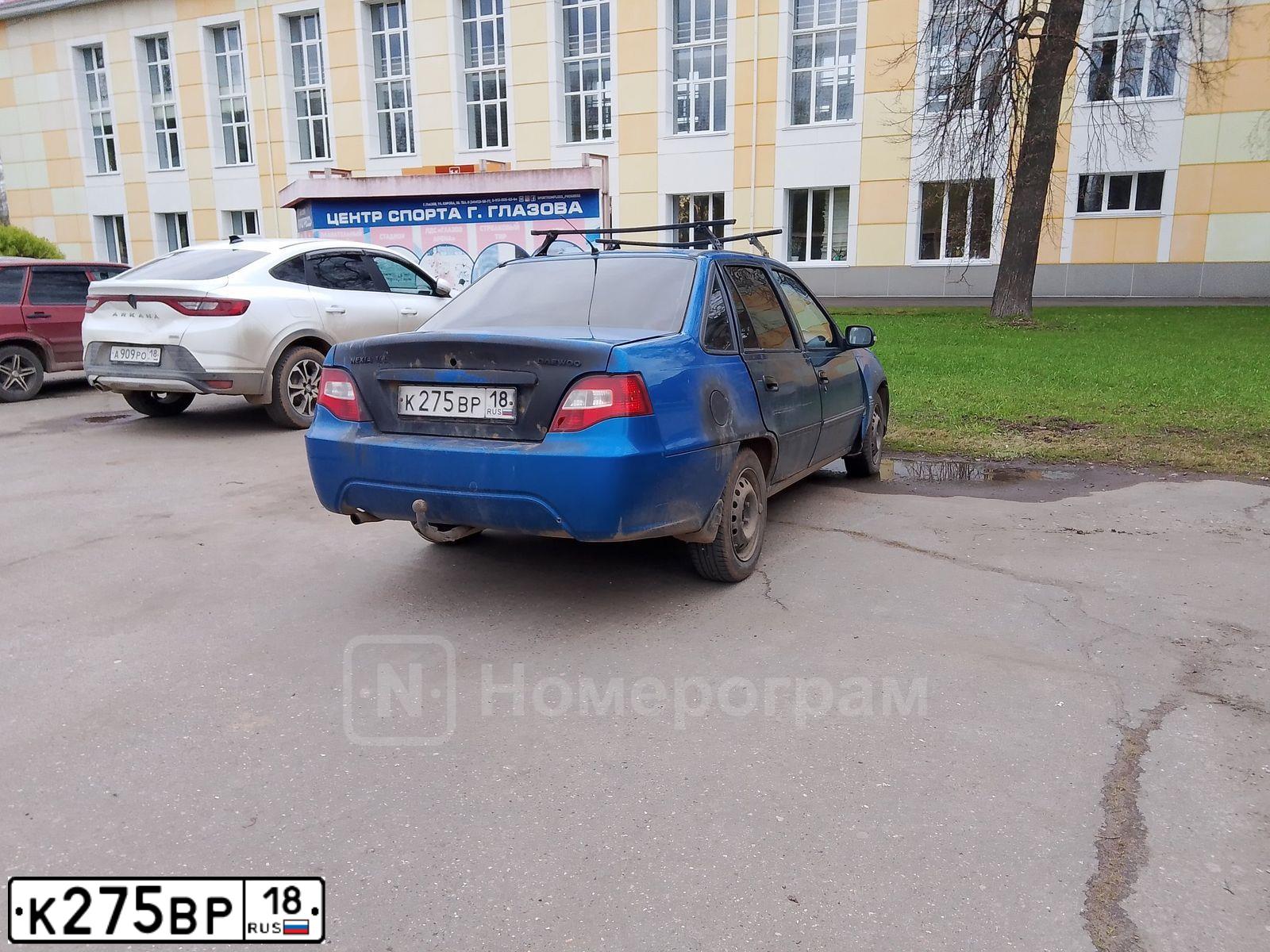 Фото автомобиля DAEWOO NEXIA, 2013 — госномер К275ВР18. Цвет: СИНЕ-ГЛАЗУРИСТЫЙ