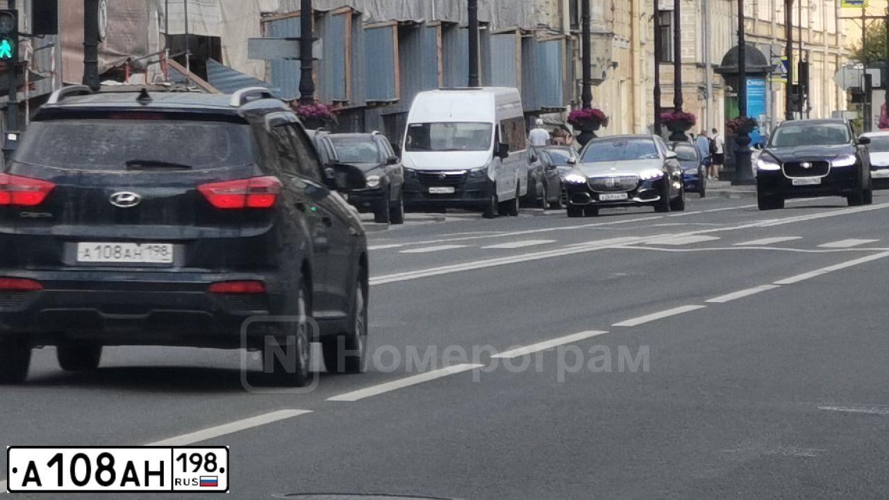 Фото автомобиля HYUNDAI CRETA, 2017 — госномер А108АН198. Цвет: ЧЕРНЫЙ
