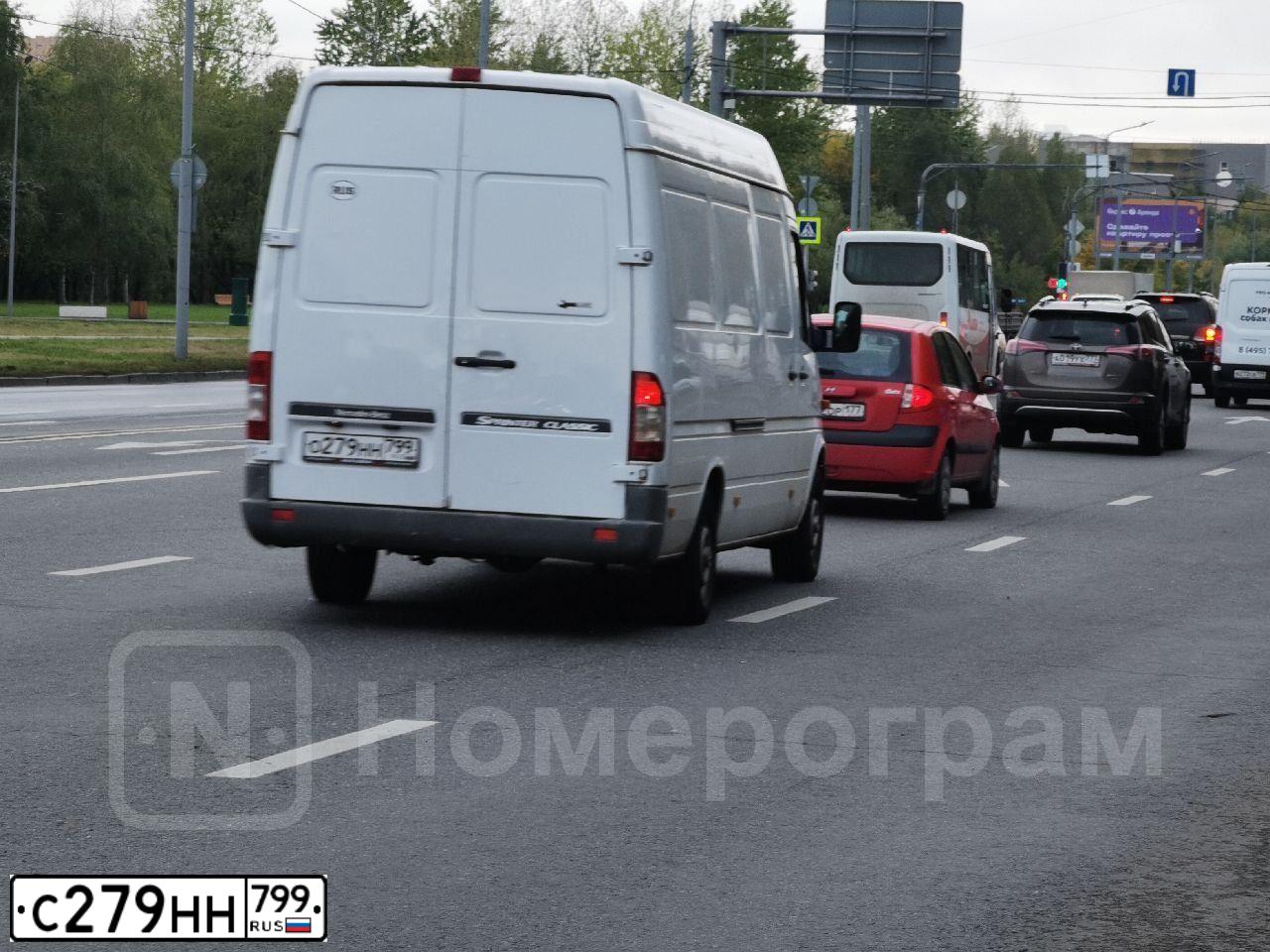 Фото автомобиля MERCEDES E-KLASSE, 2011 — госномер С279НН799. Цвет: Белый