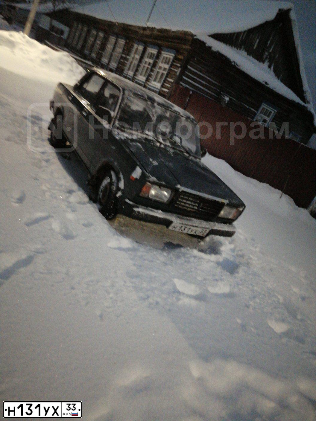 Фото автомобиля MITSUBISHI LANCER, 2004 — госномер О372УН33. Цвет: СЕРЫЙ