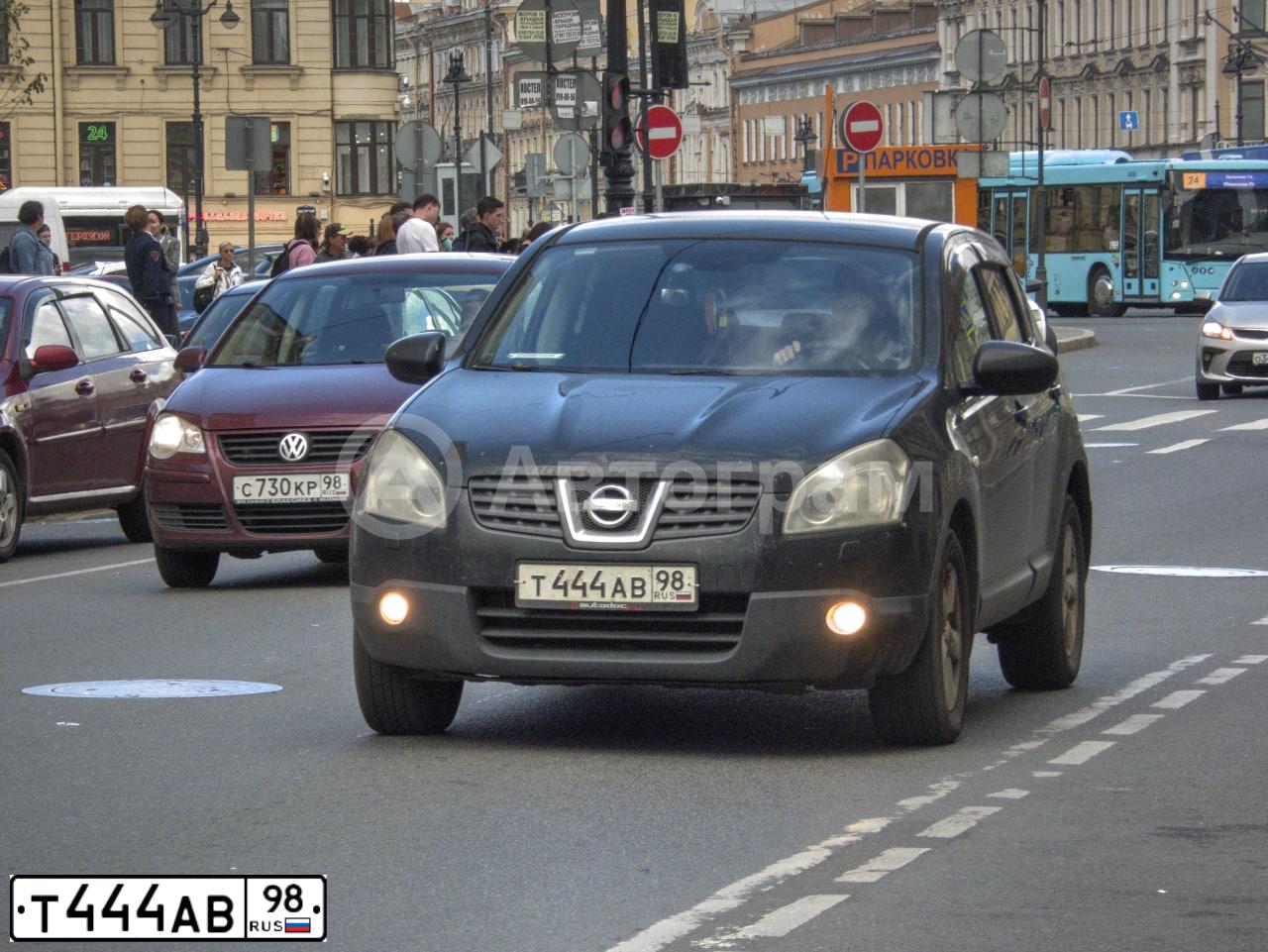 Фото автомобиля NISSAN QASHQAI, 2008 — госномер Т444АВ98. Цвет: ЧЕРНЫЙ