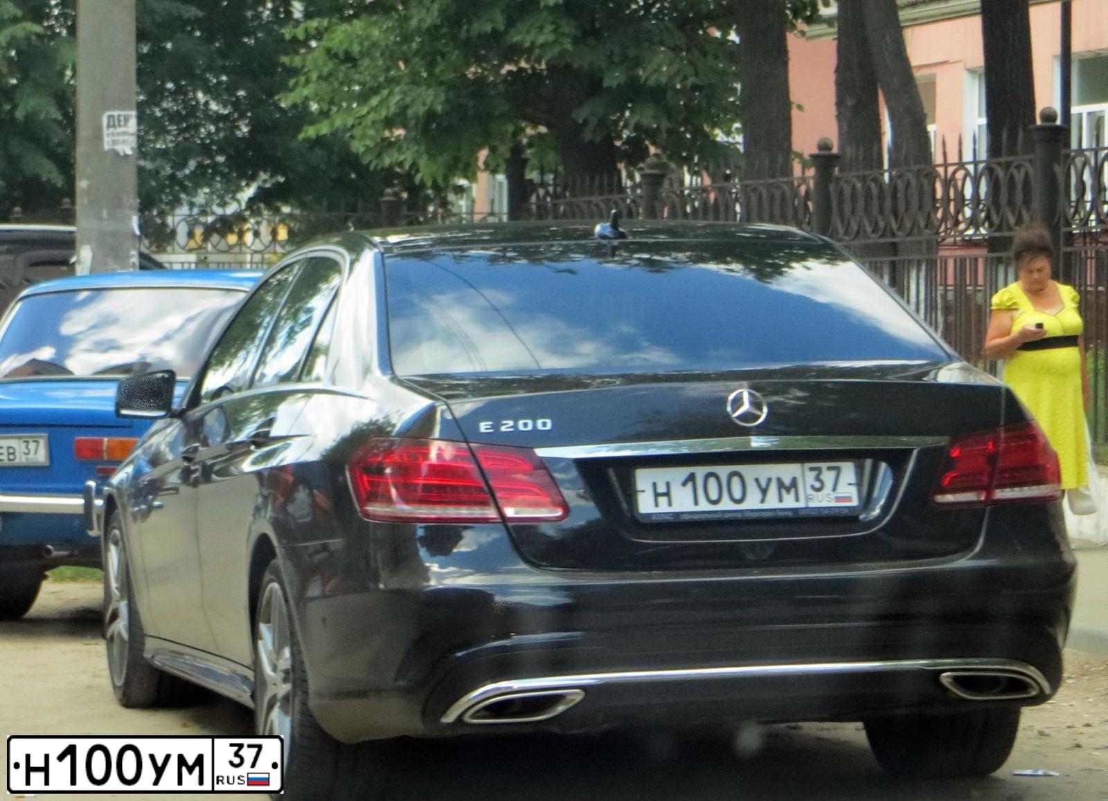 Фото автомобиля MERCEDES E-KLASSE, 2013 — госномер В543ЕВ977. Цвет: ЧЕРНЫЙ