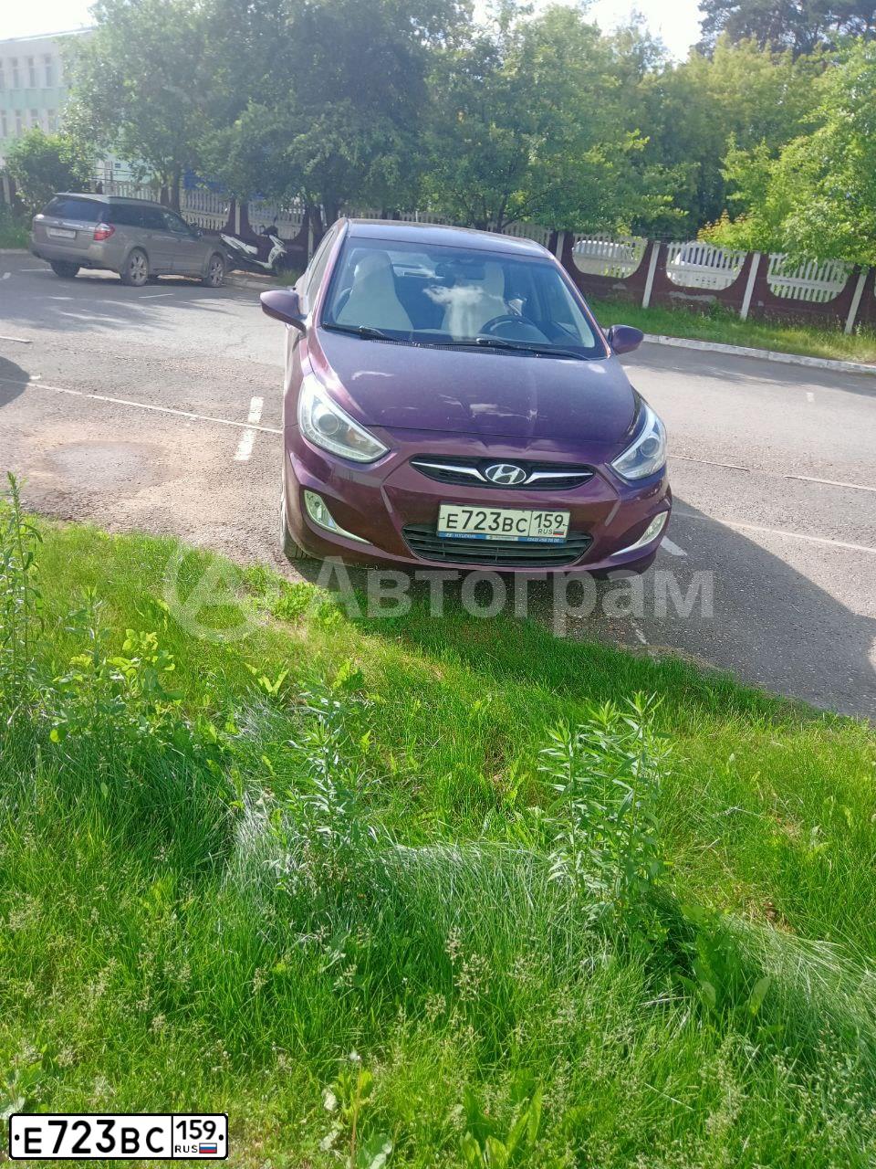 Фото автомобиля HYUNDAI SOLARIS, 2013 — госномер Е723ВС159
