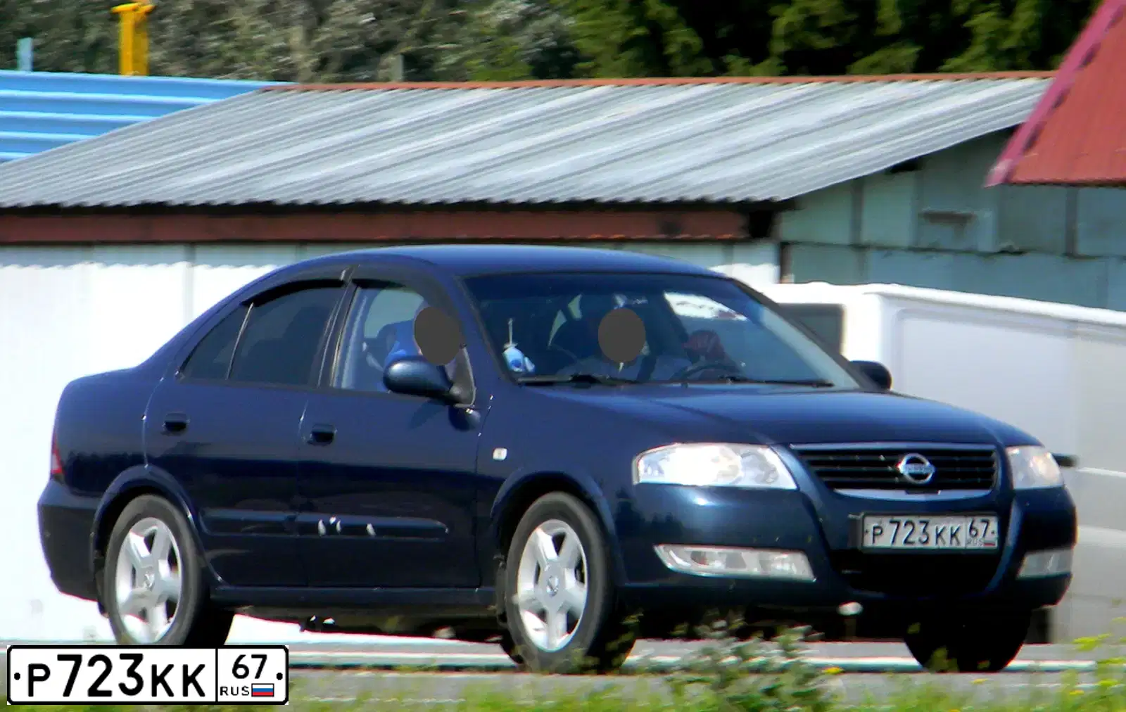 Фото автомобиля NISSAN ALMERA, 2008 — госномер Р723КК67. Цвет: СИНИЙ