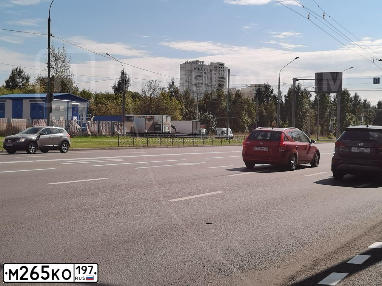 Фото автомобиля NISSAN QASHQAI, 2011 — госномер М265КО197. Цвет: ФИОЛЕТОВЫЙ