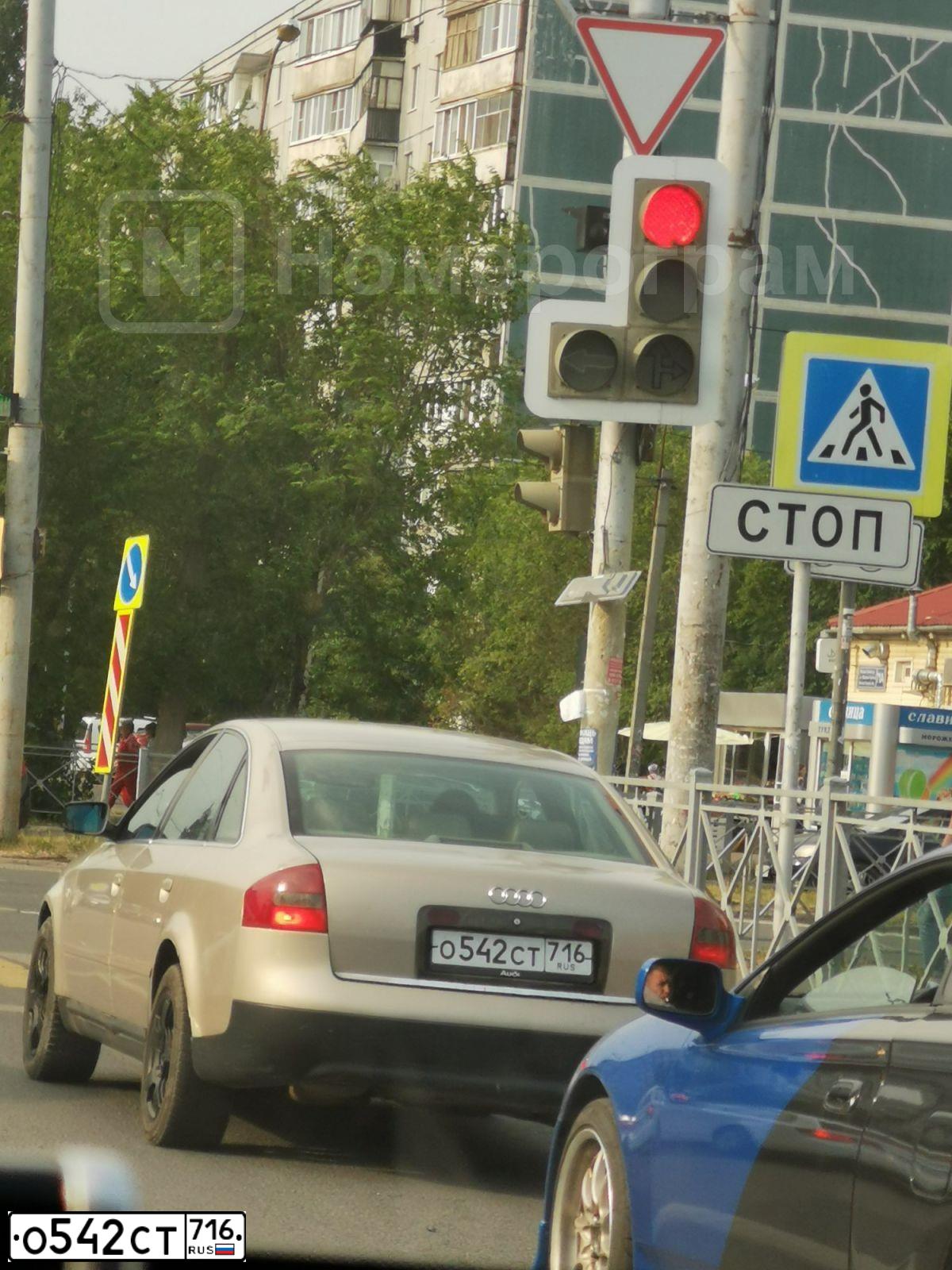 Фото автомобиля AUDI A6, 2000 — госномер О542СТ716. Цвет: ЗОЛОТИСТЫЙ
