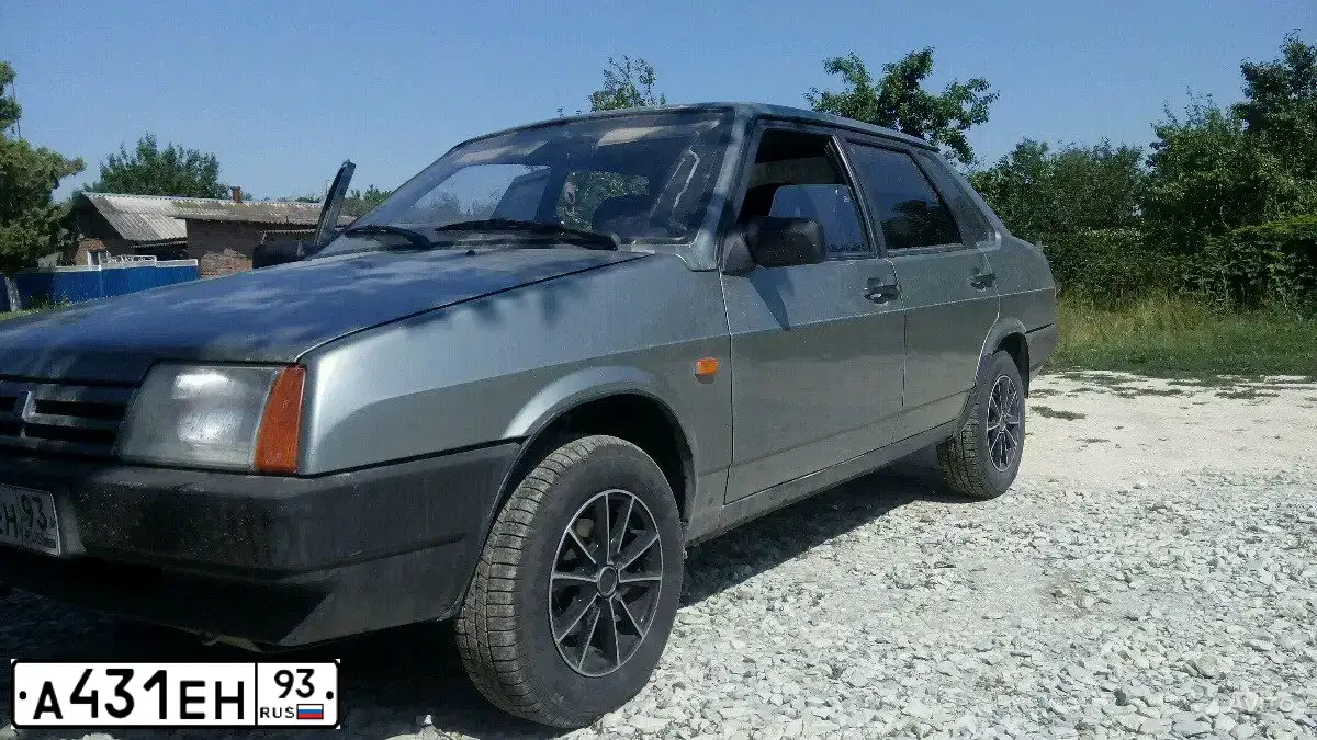 Фото автомобиля LADA 2109 SAMARA, 1996 — госномер М599ЕН82. Цвет: СЕРО-ЗЕЛЕНЫЙ