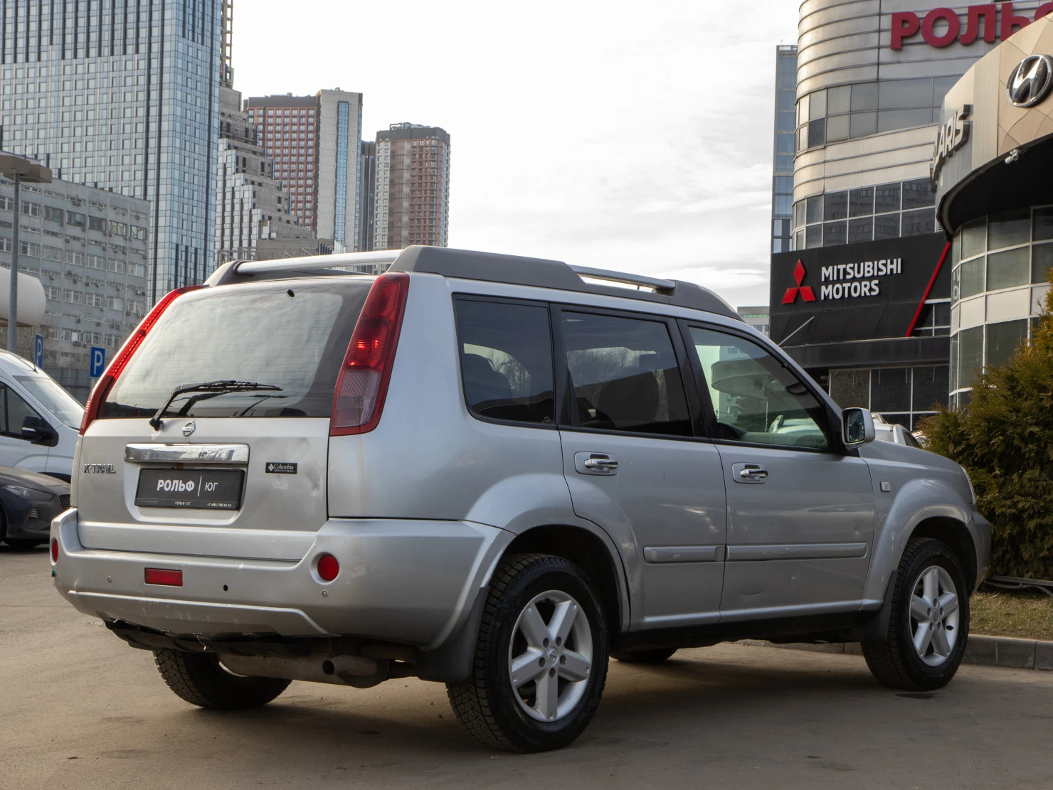 Фото автомобиля NISSAN X-TRAIL, 2006 — госномер К618КЕ177. Цвет: СЕРЕБРИСТЫЙ