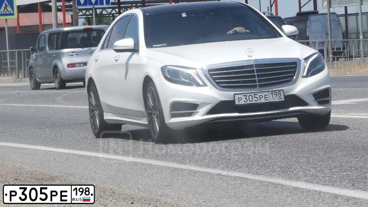 Фото автомобиля MERCEDES S-KLASSE, 2014 — госномер Р305РЕ198. Цвет: Белый