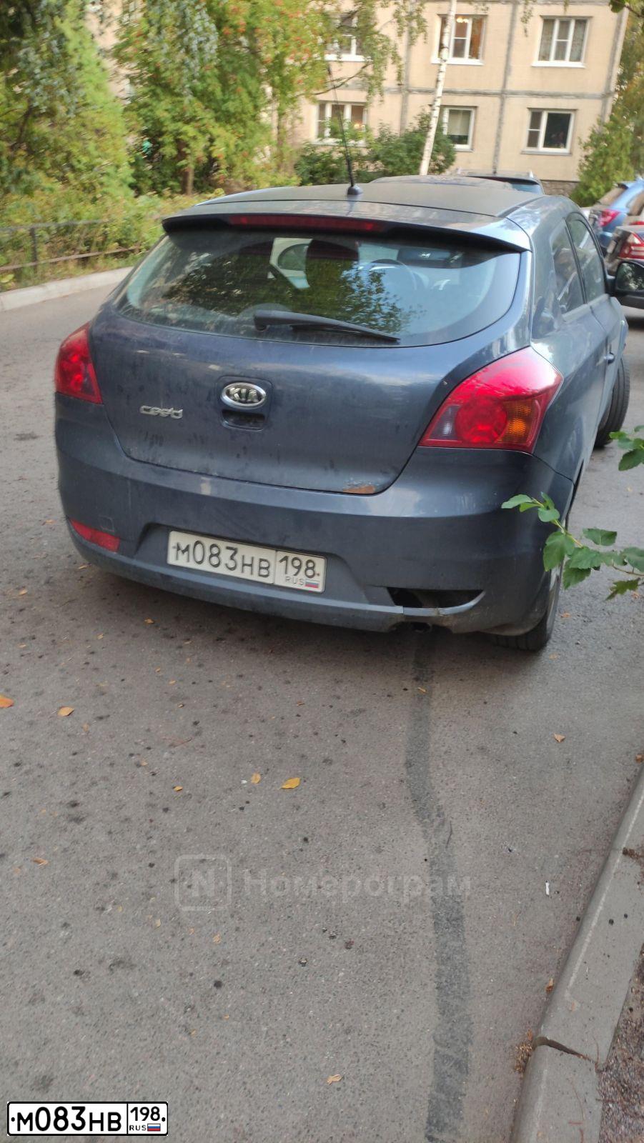 Фото автомобиля KIA CEE'D, 2008 — госномер М252ОЕ178. Цвет: синий