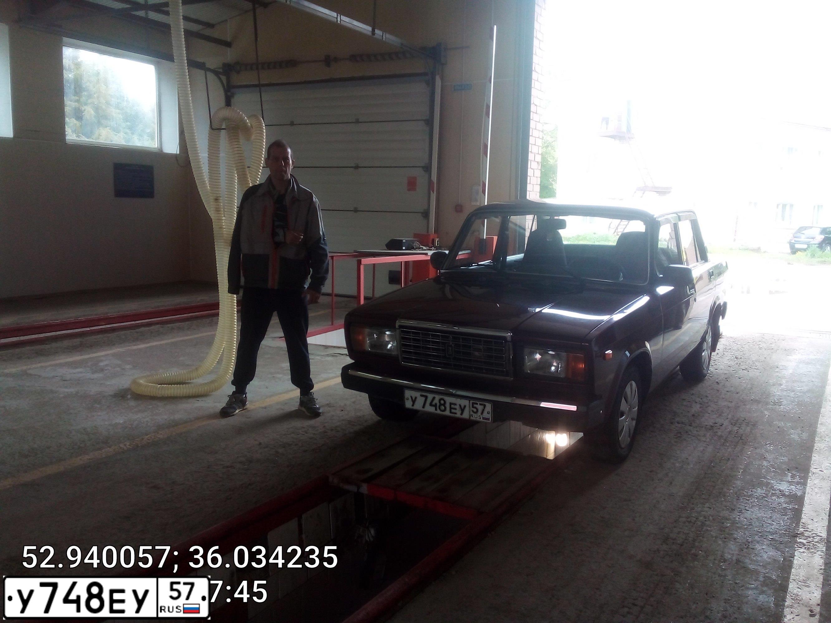 Фото автомобиля LADA 2107, 2011 — госномер У748ЕУ57. Цвет: СЕРЕБРИСТО-КРАСНЫЙ