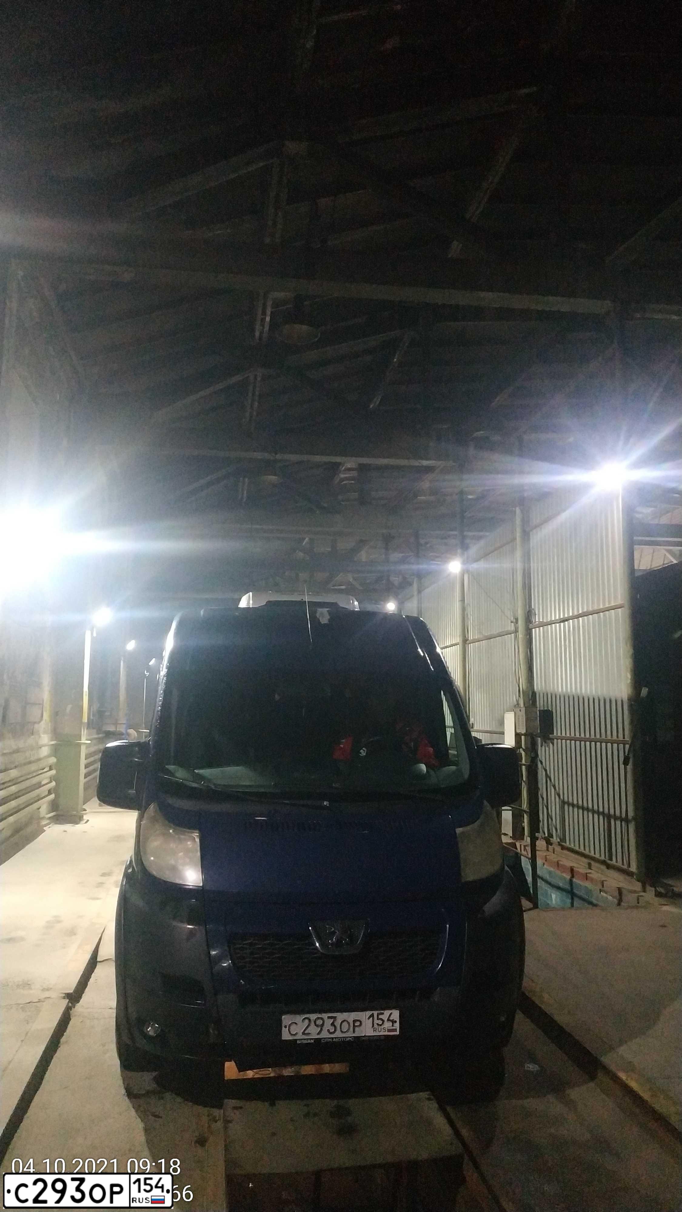 Фото автомобиля PEUGEOT BOXER, 2011 — госномер Е564КС774