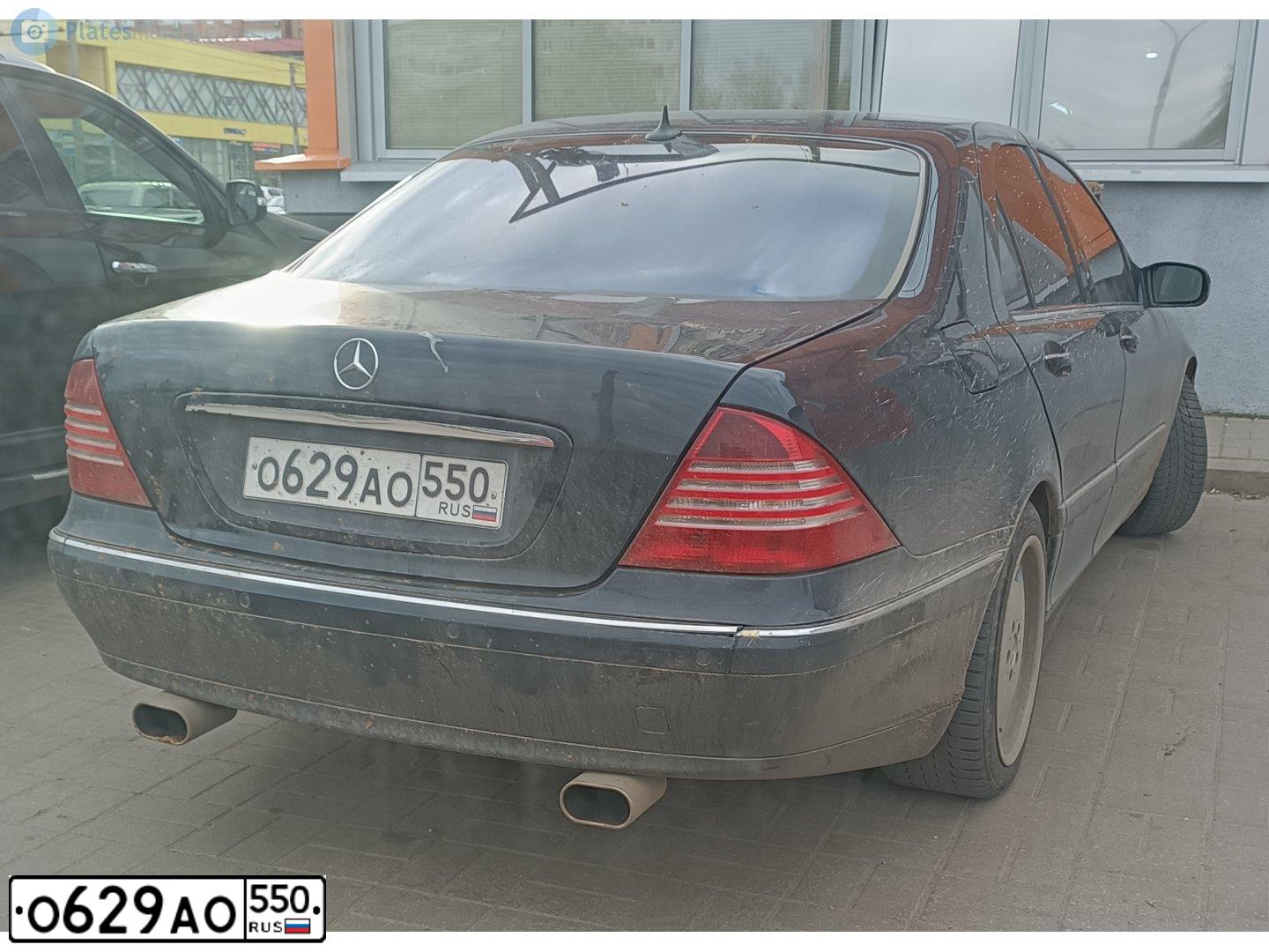 Фото автомобиля MERCEDES S-KLASSE, 1999 — госномер Х007КН90. Цвет: ЧЕРНЫЙ СИНИЙ