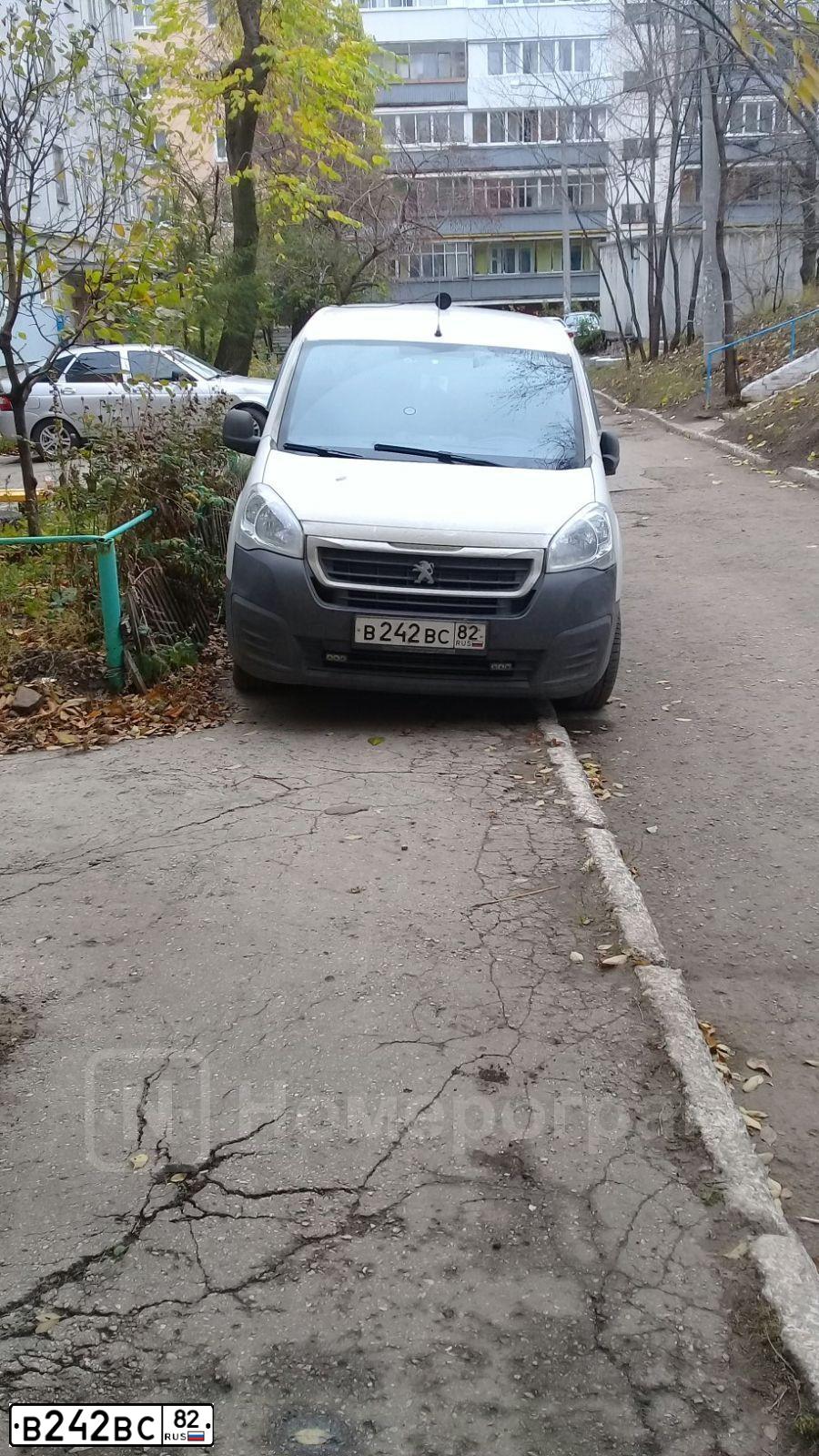 Фото автомобиля PEUGEOT PARTNER, 2016 — госномер К555УР71. Цвет: Белый