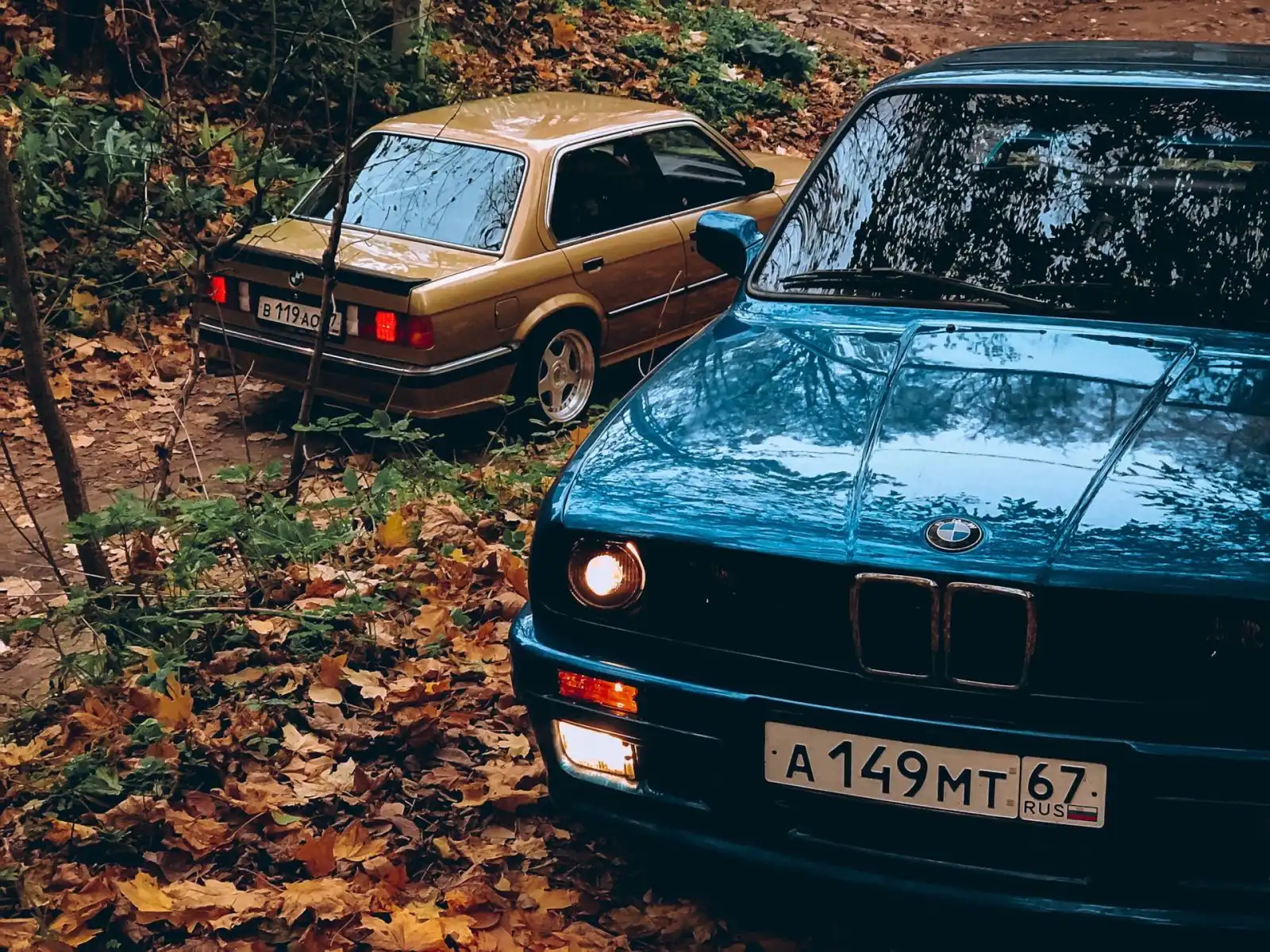Фото автомобиля BMW SERIE 3, 1988 — госномер А344КН977. Цвет: СИНИЙ