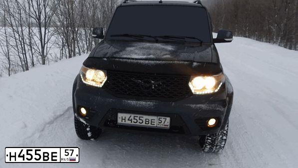 Фото автомобиля UAZ 3163 PATRIOT, 2020 — госномер Н455ВЕ57. Цвет: СЕРЫЙ