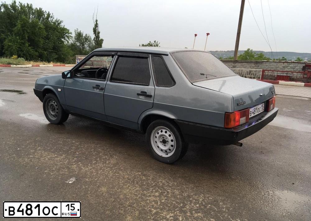 Фото автомобиля LADA 2109 SAMARA, 2001 — госномер В481ОС15. Цвет: ЗОЛОТИСТО-СЕРЫЙ