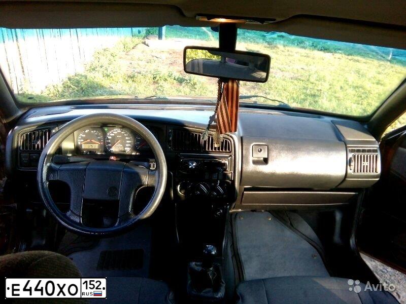 Фото автомобиля VOLKSWAGEN PASSAT, 1991 — госномер Т488ВЕ77. Цвет: ТЕМНО-КРАСНЫЙ