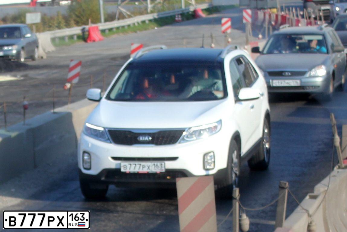 Фото автомобиля KIA SORENTO, 2013 — госномер С210ЕС58. Цвет: Белый