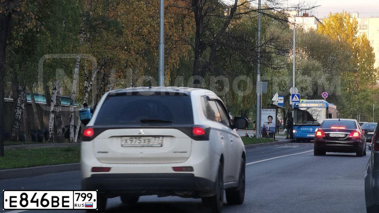 Фото автомобиля MAZDA 3, 2012 — госномер А122ТМ790. Цвет: СЕРЫЙ ТЕМНЫЙ